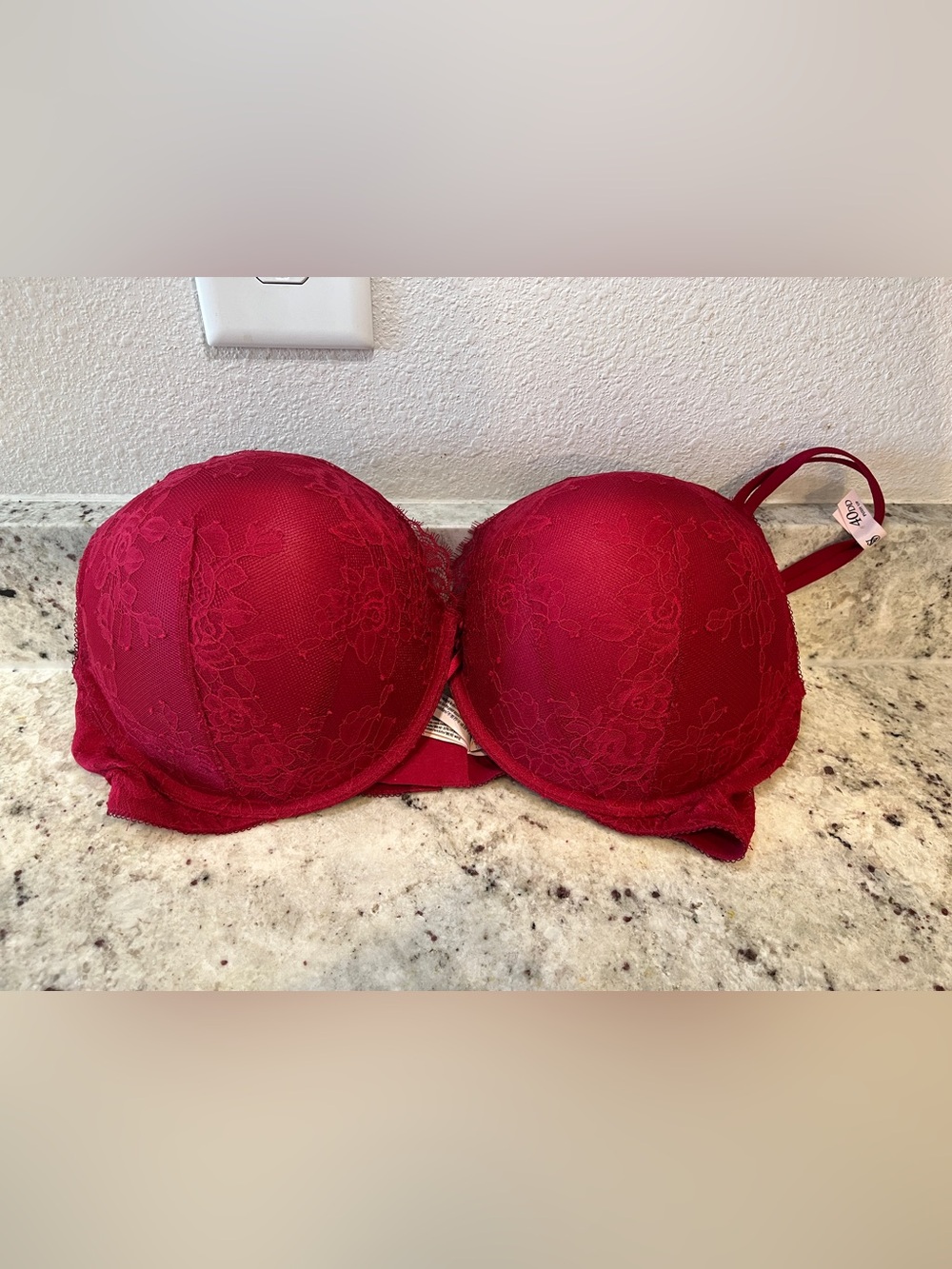 NWT Women's 40 DD Victoria’s Secret Lace Push-Up Bra